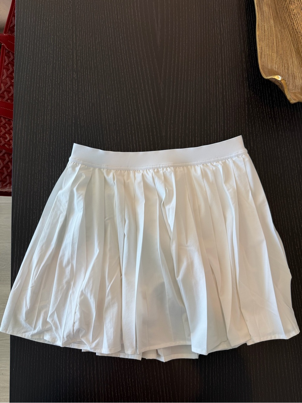 Lululemon white high rise pleated tennis skirt in long